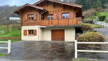 EXCLUSIF  ! LA BRESSE ! RARE CHALET PROCHE CENTRE !