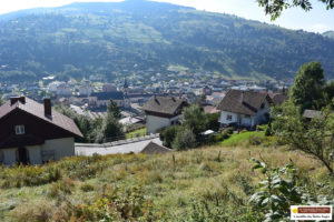 TERRAIN UNIQUE A LA BRESSE VUE IMPRENABLE